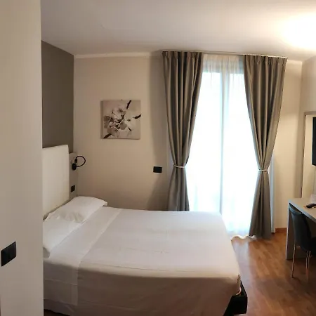 Parc Hotel 3*